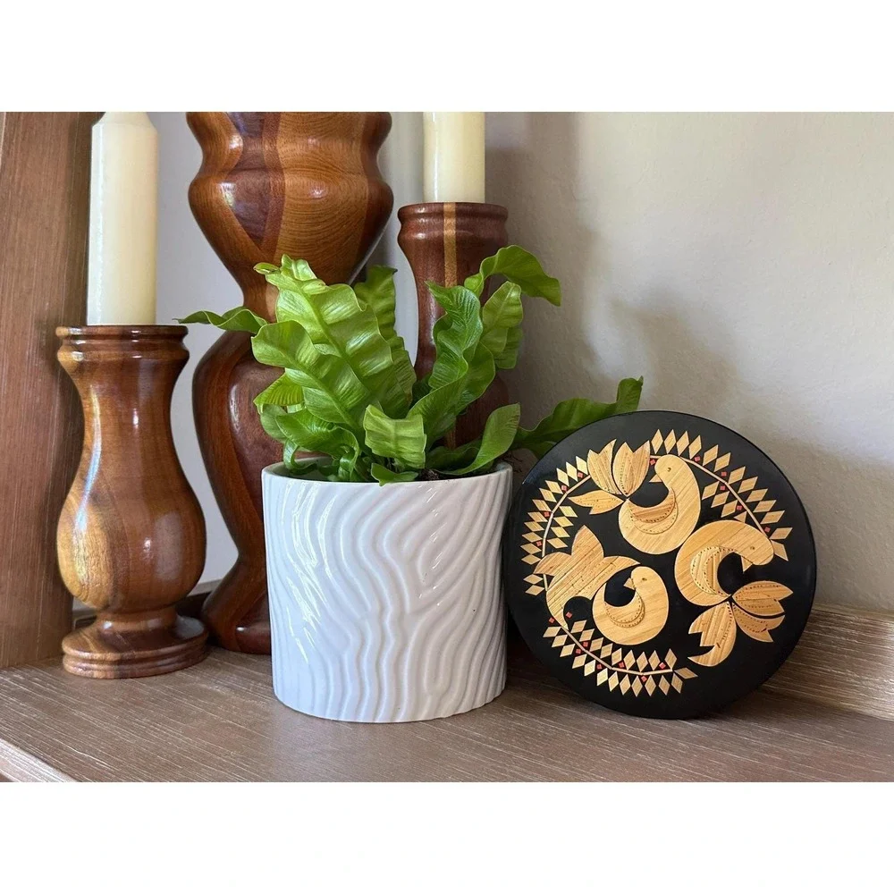 Vintage Black Lacquer Straw Marquetry Bird Trinket Box Round Folk Art 5x2